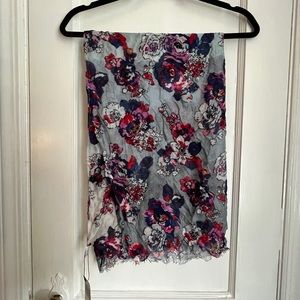 Vera Bradley Soft Fringe Scarf, Exuberant Floral, NWT